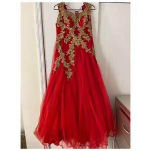 BEAUTIFUL INDIAN DRESS